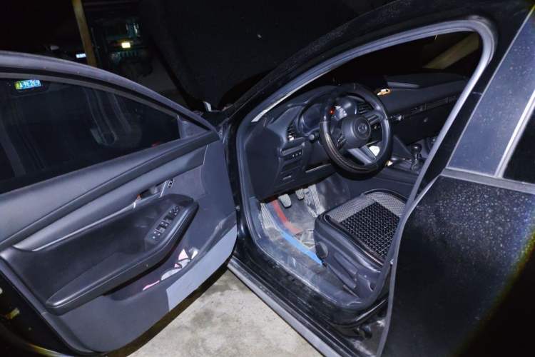 Used Mazda 3 Axela 2021 1.5L Manual ZhiMei Edition Driver Seat