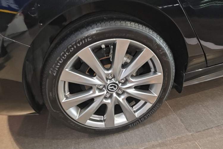 Used Mazda 3 Axela 2021 2.0L Automatic ZhiXuan Edition Exterior 5