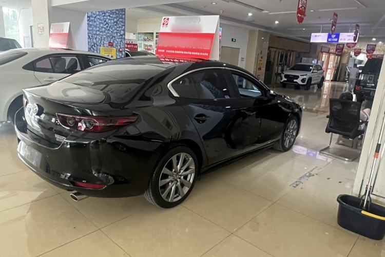 Used Mazda 3 Axela 2021 2.0L Automatic ZhiXuan Edition Exterior 5