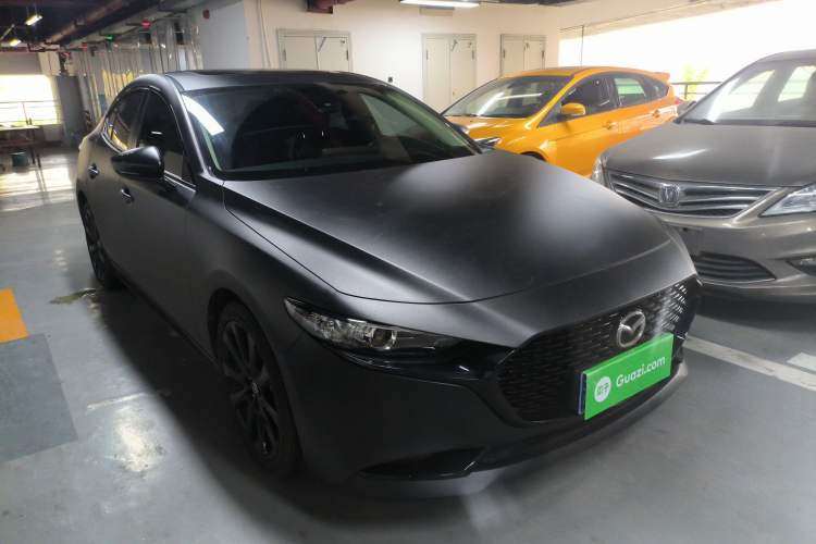 Used Mazda 3 Axela 2021 2.0L Automatic ZhiXuan Edition Front Right 45 Deg