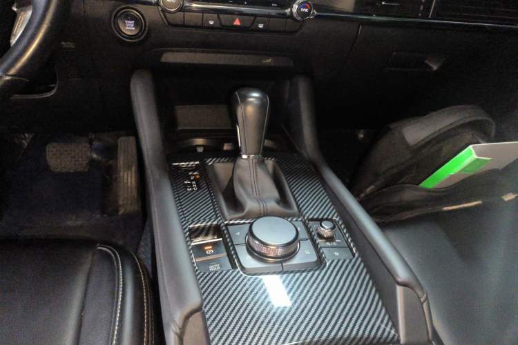 Used Mazda 3 Axela 2021 2.0L Automatic ZhiXuan Edition Gear Lever