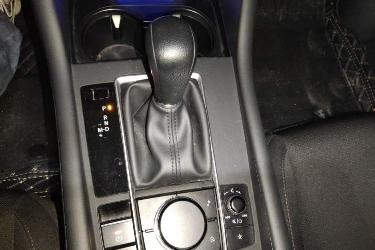 Used Mazda 3 Axela 2021 2.0L Automatic Zhiqing Edition Gear Lever