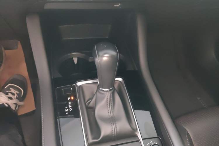 Used Mazda 3 Axela 2021 2.0L Automatic Zhiya Edition Gear Lever