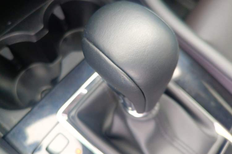 Used Mazda 3 Axela 2021 2.0L Automatic Zhiya Edition Gear Lever