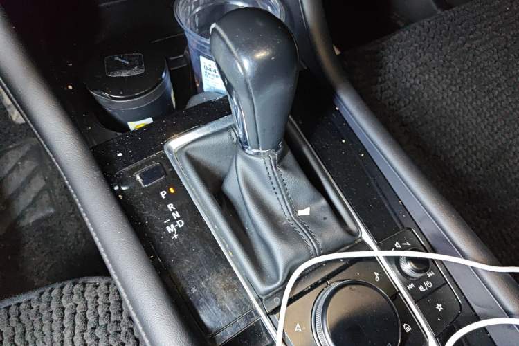 Used Mazda 3 Axela 2021 2.0L Automatic Zhiya Edition Gear Lever