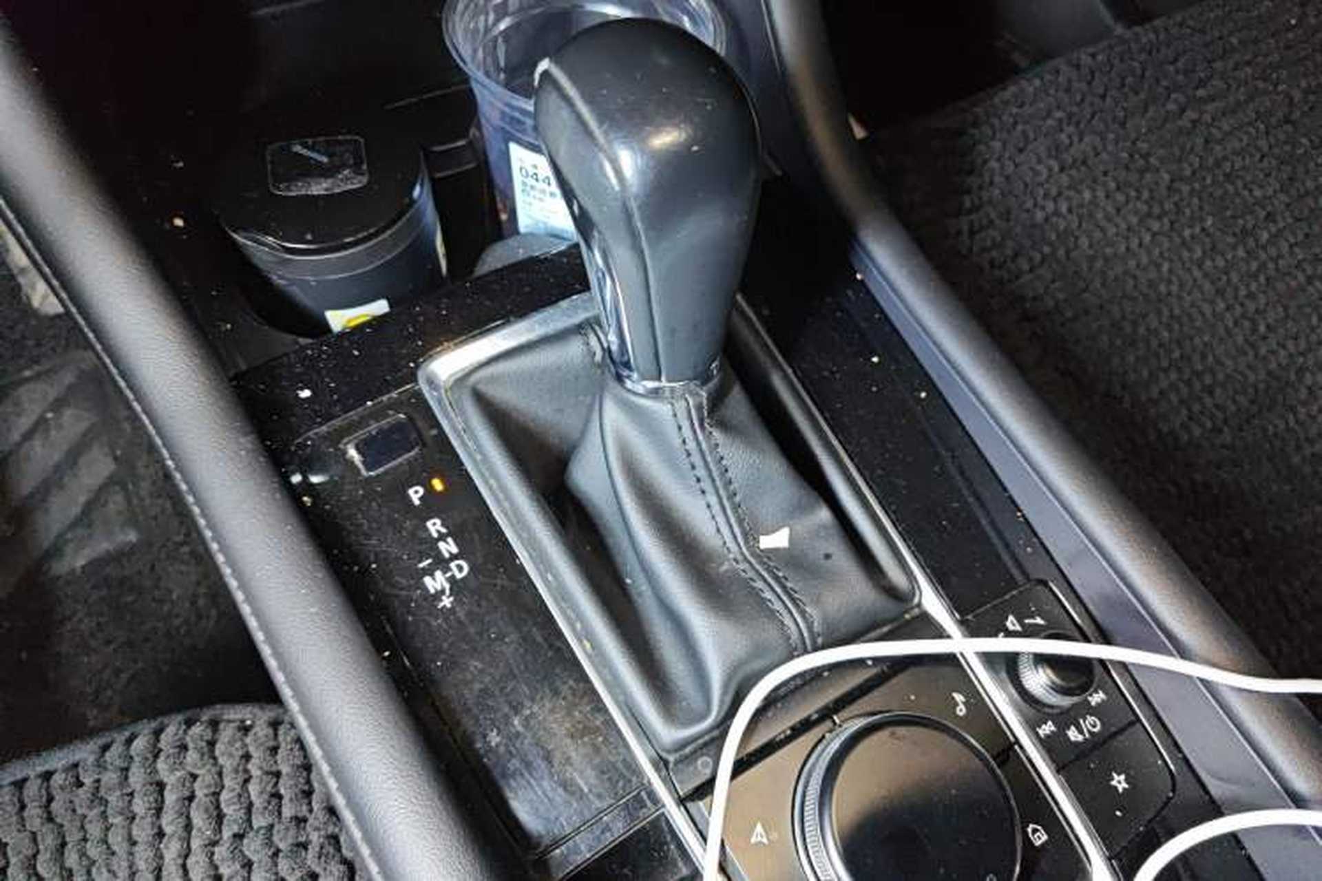 Used Mazda 3 Axela 2021 2.0L Automatic Zhiya Edition Gear Lever