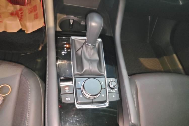 Used Mazda 3 Axela 2021 2.0L Automatic ZhiXuan Edition Gear Lever