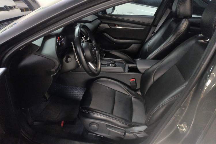 Used Mazda 3 Axela 2021 2.0L Automatic ZhiXuan Edition Left Front Seat