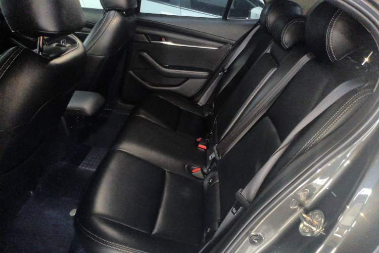 Used Mazda 3 Axela 2021 2.0L Automatic ZhiXuan Edition Left Rear Seat