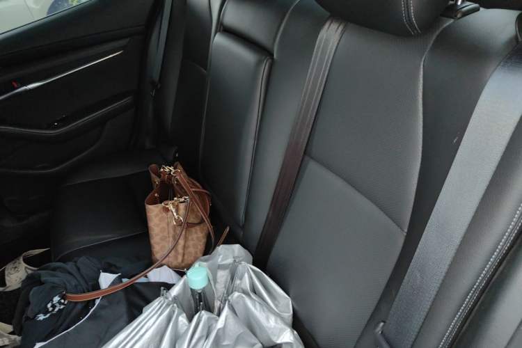 Used Mazda 3 Axela 2021 2.0L Automatic ZhiXuan Edition Left Rear Seat