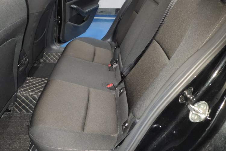 Used Mazda 3 Axela 2021 2.0L Automatic Zhiqing Edition Left Rear Seat