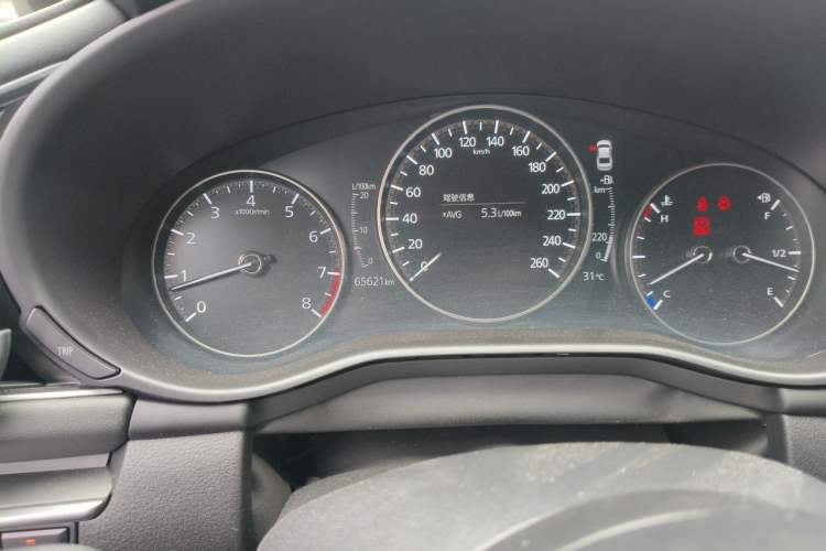 Used Mazda 3 Axela 2021 1.5L Manual ZhiMei Edition Odometer Close Up