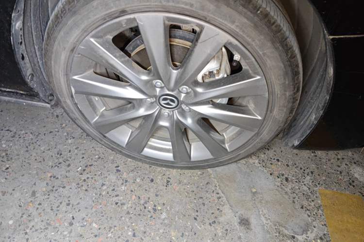 Used Mazda 3 Axela 2021 2.0L Automatic Zhiya Edition Right Front Wheel Hub