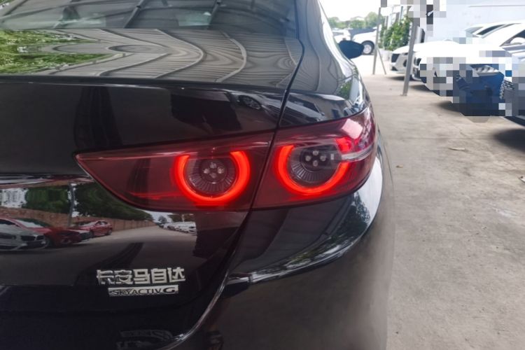Used Mazda 3 Axela 2021 2.0L Automatic Zhiyao Edition Right Rear Taillight