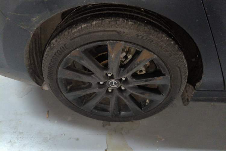 Used Mazda 3 Axela 2021 2.0L Automatic ZhiXuan Edition Right Rear Wheel Hub