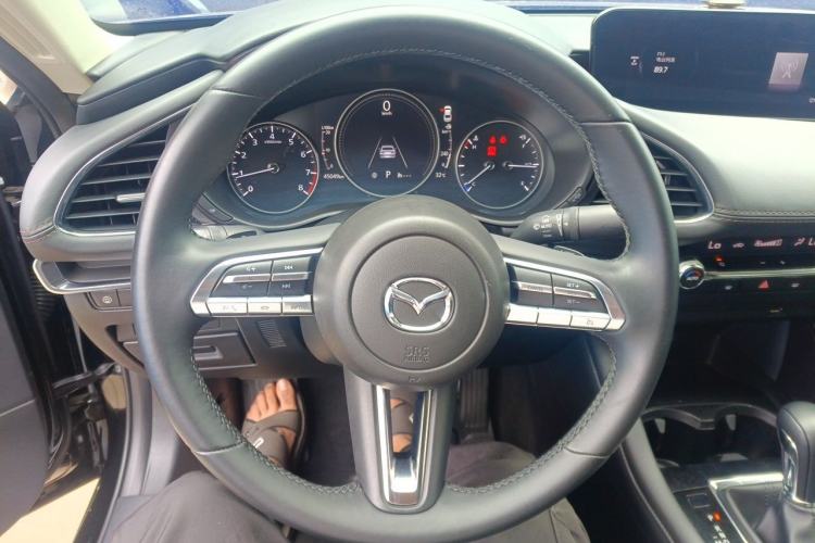 Used Mazda 3 Axela 2021 2.0L Automatic Zhiya Edition Steering Wheel