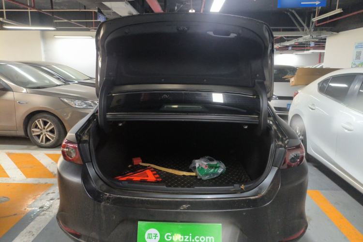 Used Mazda 3 Axela 2021 2.0L Automatic ZhiXuan Edition Trunk