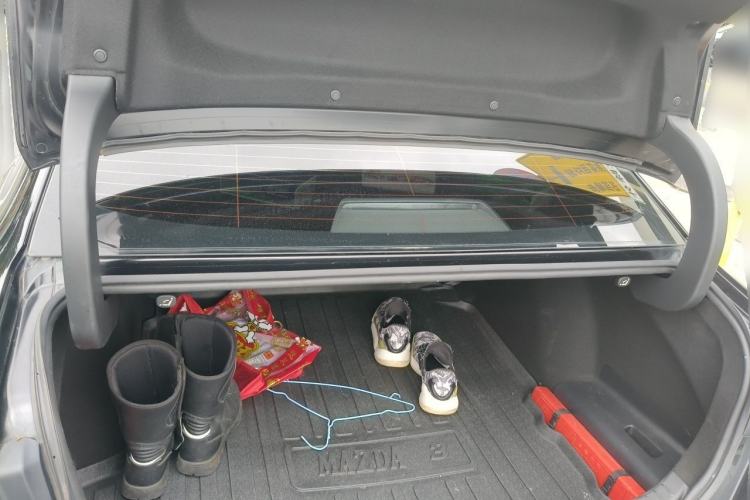 Used Mazda 3 Axela 2021 1.5L Manual ZhiMei Edition Trunk