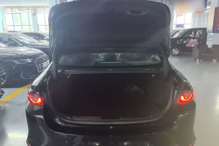 Used Mazda 3 Axela 2021 2.0L Automatic Zhiya Edition Trunk