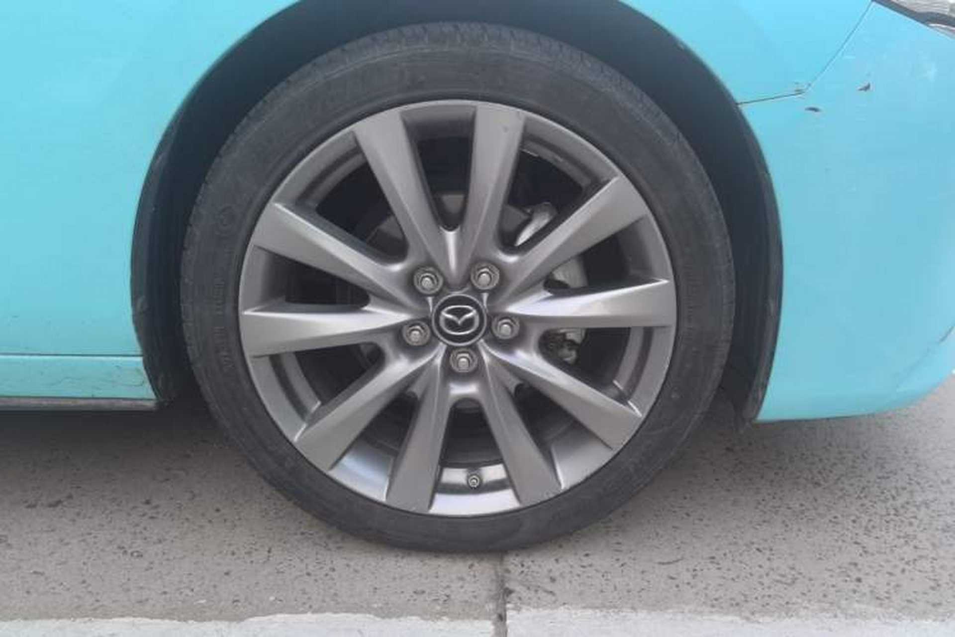 Used Mazda 3 Axela 2021 2.0L Automatic ZhiXuan Edition Right Front Wheel Hub