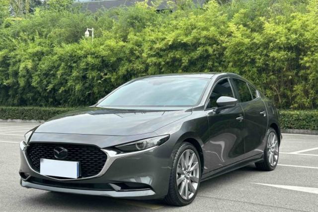 Mazda 3 Axela 2021 2.0L Automatic ZhiXuan Edition d’occasion