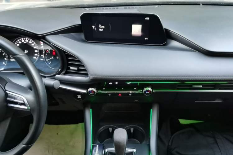 Used Mazda 3 Axela 2021 2.0L Automatic Zhiyao Edition Audio And AC Panel