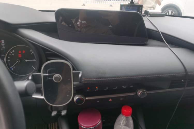 Used Mazda 3 Axela 2021 2.0L Automatic Zhiqing Edition Audio And AC Panel