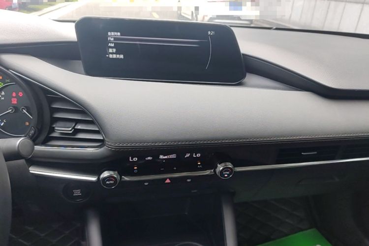 Used Mazda 3 Axela 2021 2.0L Automatic Zhiya Edition Audio And AC Panel