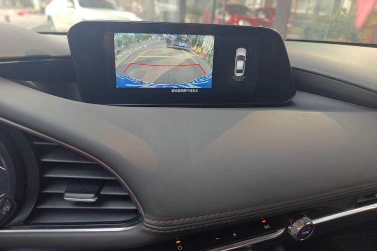 Used Mazda 3 Axela 2021 2.0L Automatic Zhiyao Edition Audio And AC Panel