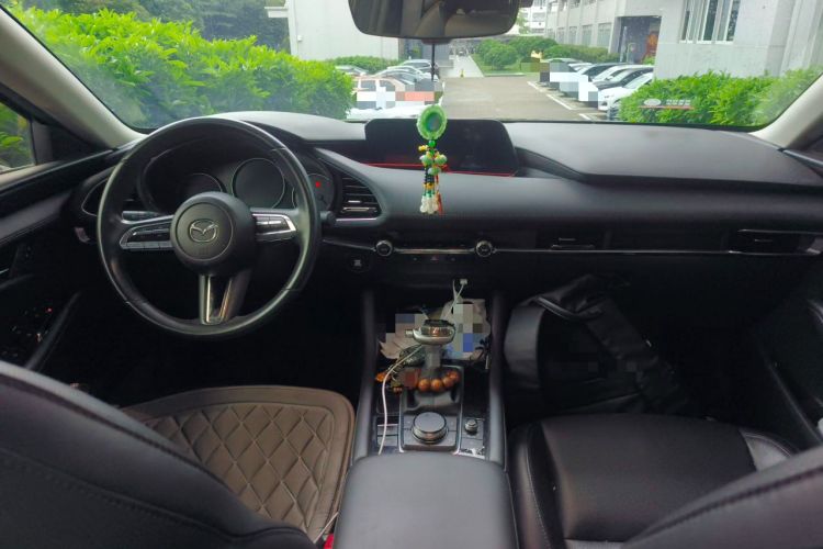 Used Mazda 3 Axela 2021 2.0L Automatic Zhiyao Edition Center Console