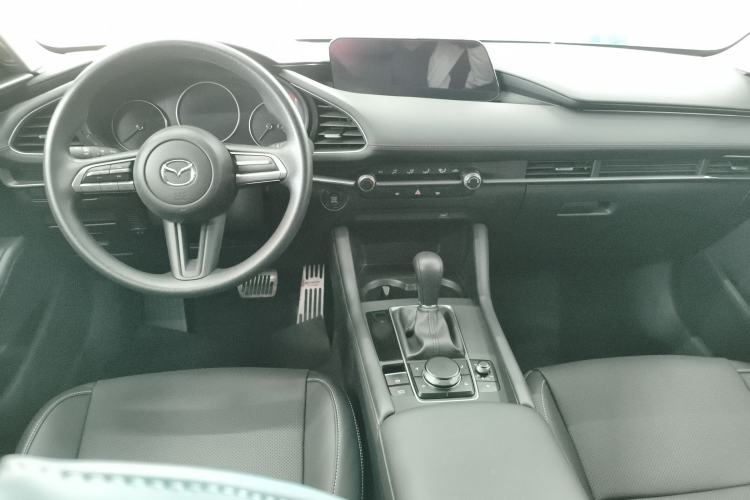 Used Mazda 3 Axela 2021 2.0L Automatic Zhiqing Edition Center Console