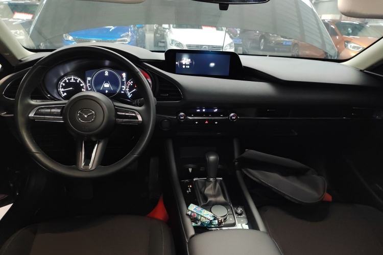 Used Mazda 3 Axela 2021 2.0L Automatic ZhiXuan Edition Center Console
