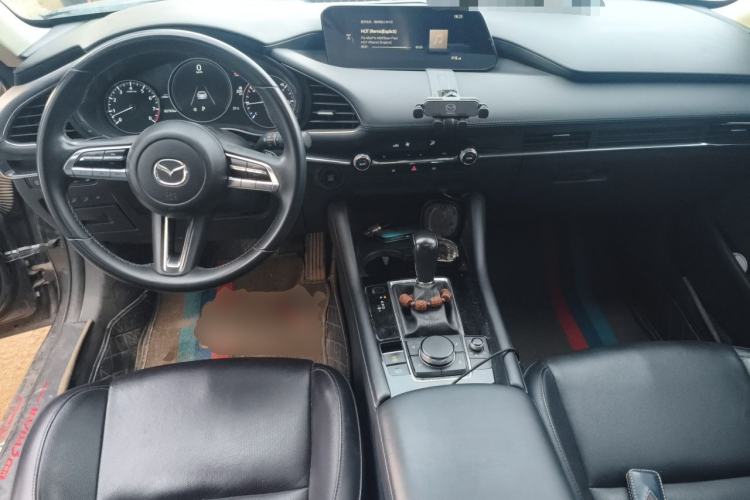 Used Mazda 3 Axela 2021 2.0L Automatic Zhiyao Edition Center Console