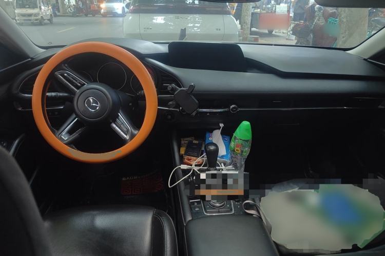 Used Mazda 3 Axela 2021 2.0L Automatic Zhiya Edition Center Console