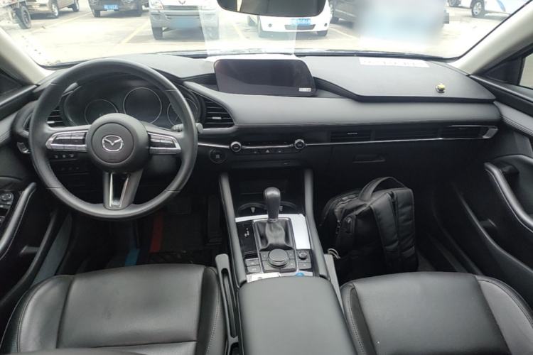 Used Mazda 3 Axela 2021 2.0L Automatic Zhiyao Edition Center Console