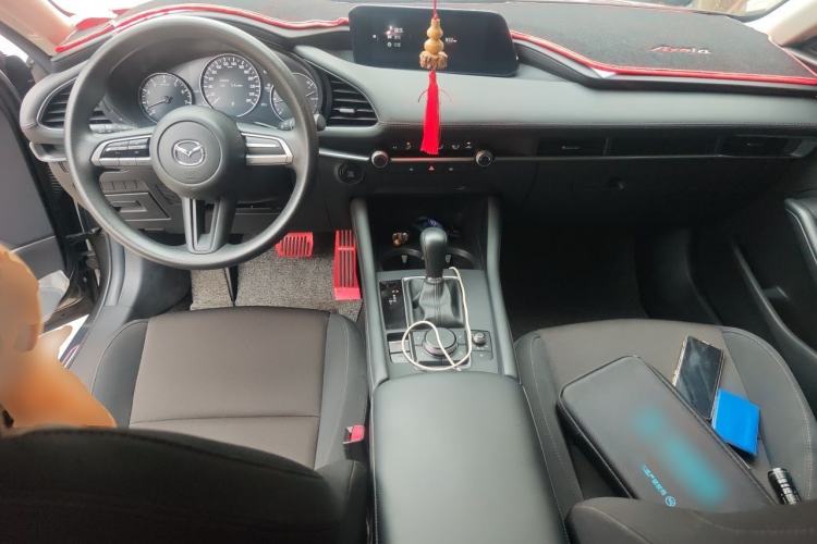 Used Mazda 3 Axela 2021 2.0L Automatic Zhiqing Edition Center Console