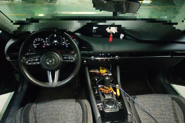 Used Mazda 3 Axela 2021 2.0L Automatic ZhiXuan Edition Center Console