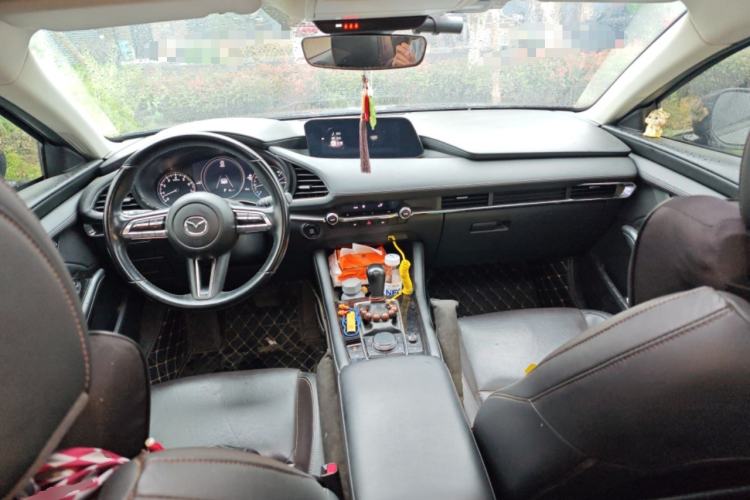 Used Mazda 3 Axela 2021 2.0L Automatic Zhiya Edition Center Console