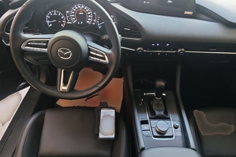 Used Mazda 3 Axela 2021 2.0L Automatic Zhiya Edition Center Console