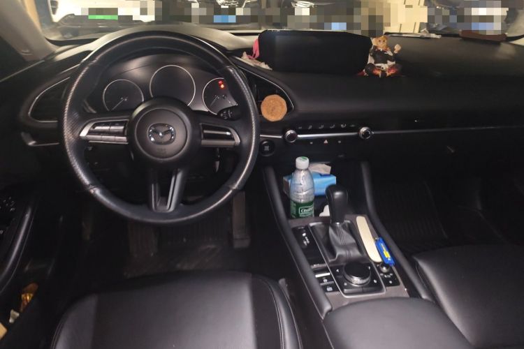 Used Mazda 3 Axela 2021 2.0L Automatic Zhiqing Edition Center Console