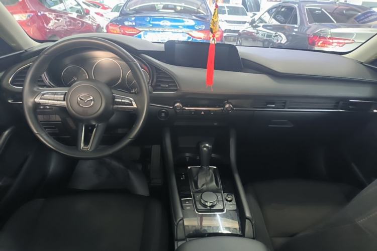 Used Mazda 3 Axela 2021 2.0L Automatic ZhiXuan Edition Center Console