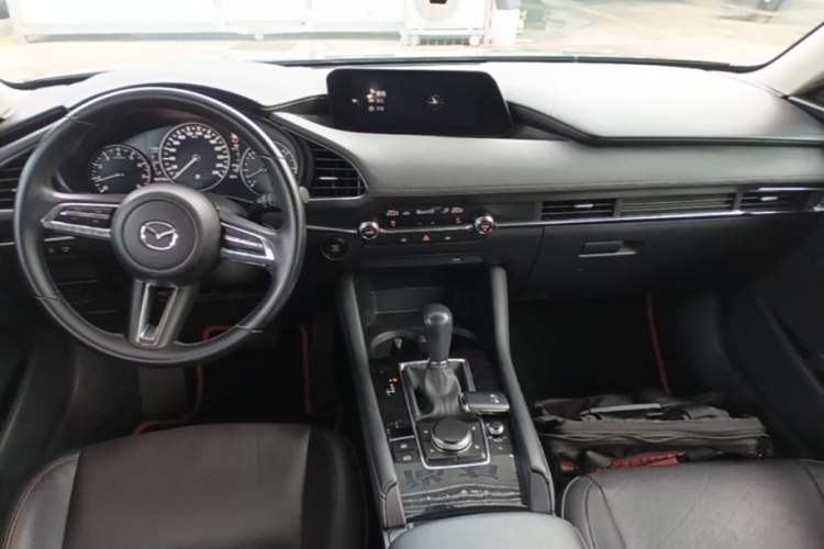 Used Mazda 3 Axela 2021 2.0L Automatic Zhiya Edition Center Console