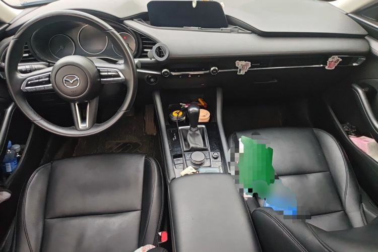 Used Mazda 3 Axela 2021 2.0L Automatic ZhiXuan Edition Center Console