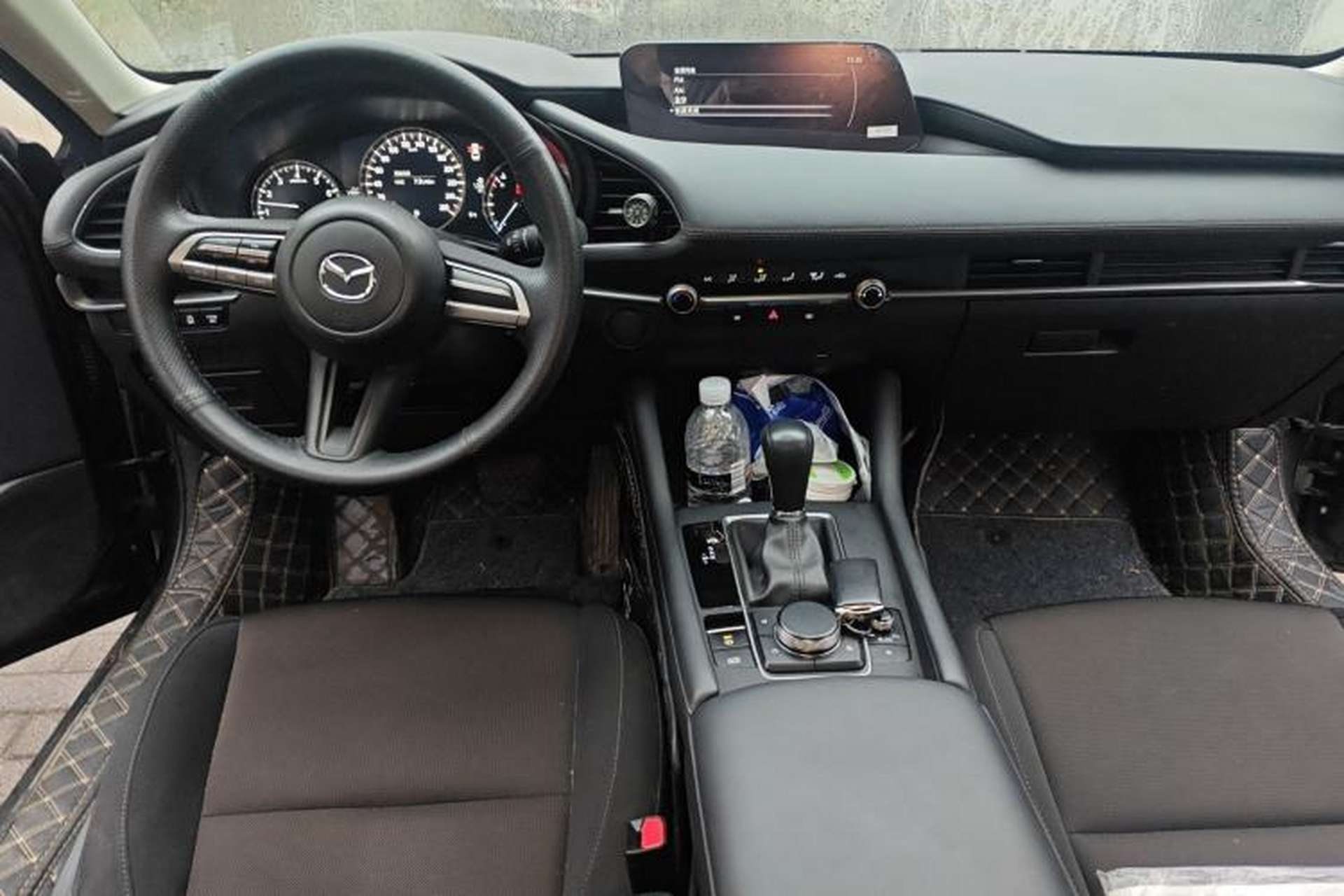 Used Mazda 3 Axela 2021 2.0L Automatic Zhiqing Edition Center Console