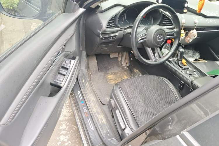 Used Mazda 3 Axela 2021 2.0L Automatic Zhiya Edition Driver Seat