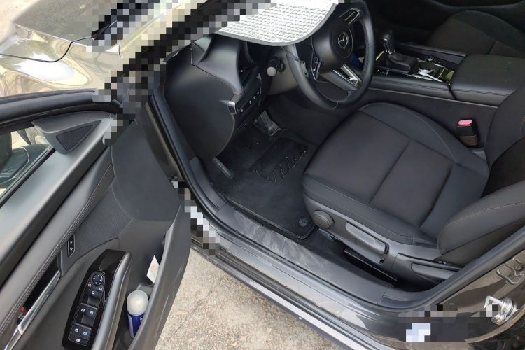 Used Mazda 3 Axela 2021 2.0L Automatic ZhiXuan Edition Driver Seat