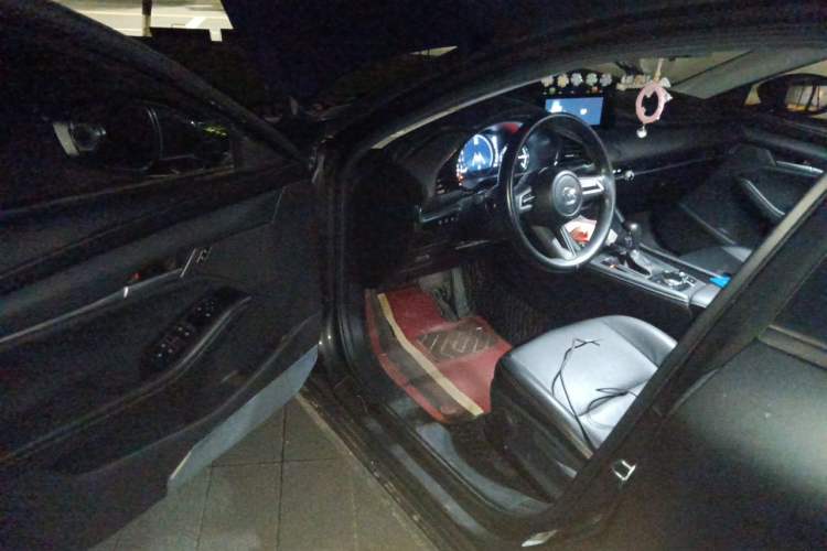 Used Mazda 3 Axela 2021 1.5L Automatic Zhiyue Edition Driver Seat