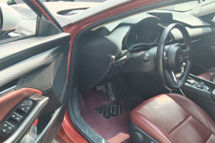 Used Mazda 3 Axela 2021 2.0L Automatic ZhiXuan Edition Driver Seat