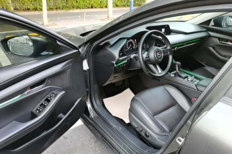 Used Mazda 3 Axela 2021 2.0L Automatic Zhiyao Edition Driver Seat