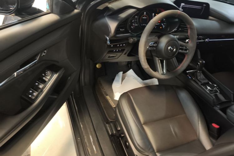 Used Mazda 3 Axela 2021 2.0L Automatic Zhiyao Edition Driver Seat